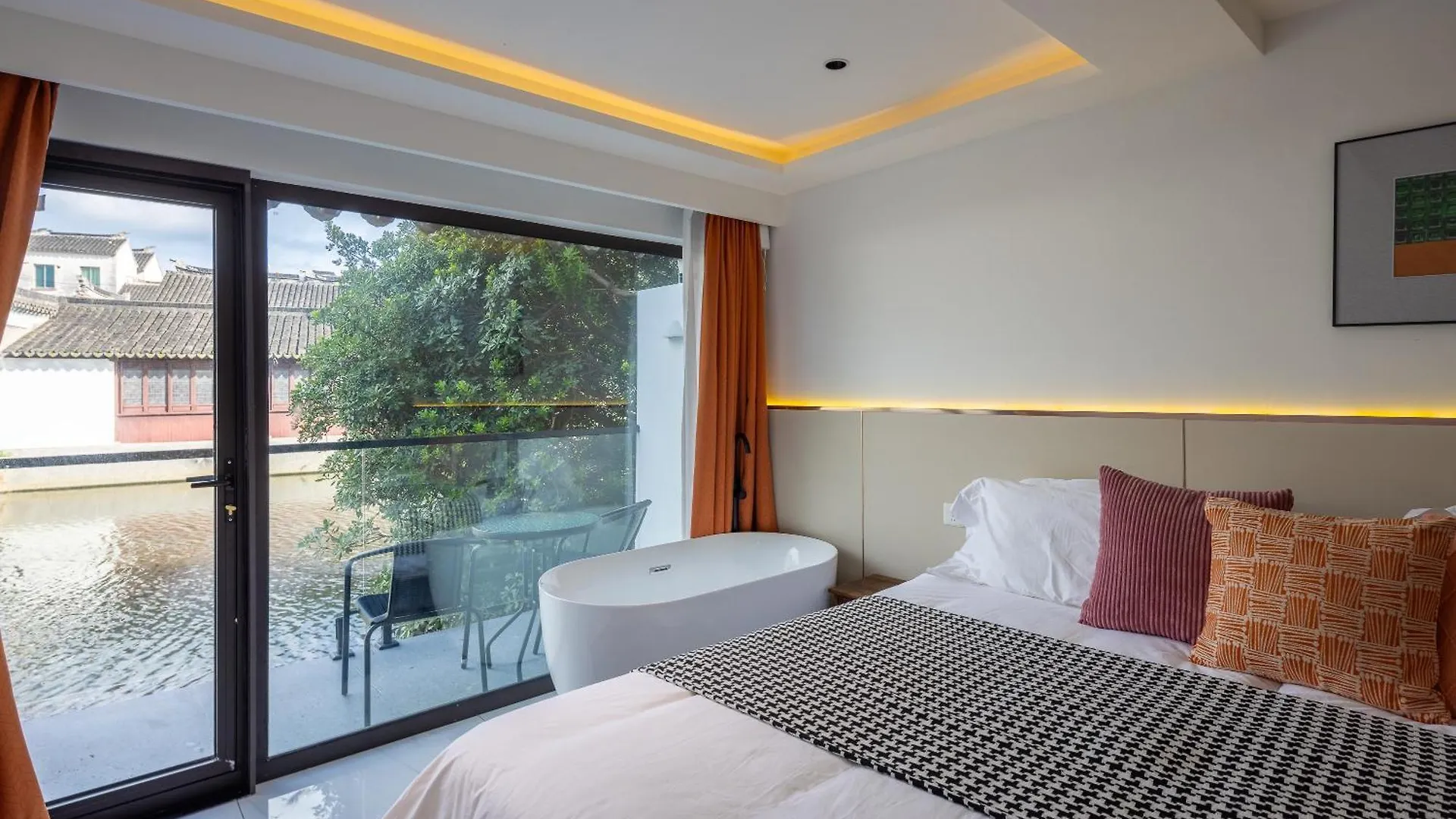 Tongli Slowlife River View Inn Suzhou